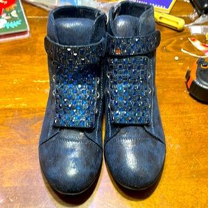 Lady couture Rock 41 shoes.  Size 9.5